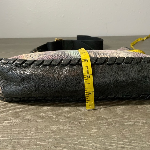 Aimee Kestenberg Multi Snakeskin Leather Crossbody Handbag. Size M - Picture 9 of 9